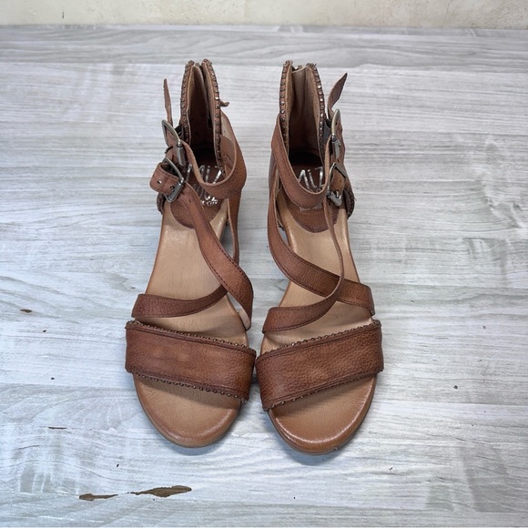 Miz Mooz Cosmo Brown Leather Studded Ankle Strappy Sandals Women’s EU38 US 7.5 - Picture 2 of 16
